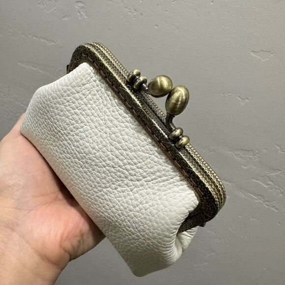 Vintage Handsewn Genuine Pebble Leather Kisslock Wallet/Wristlet/Coin purse - Picture 5 of 11